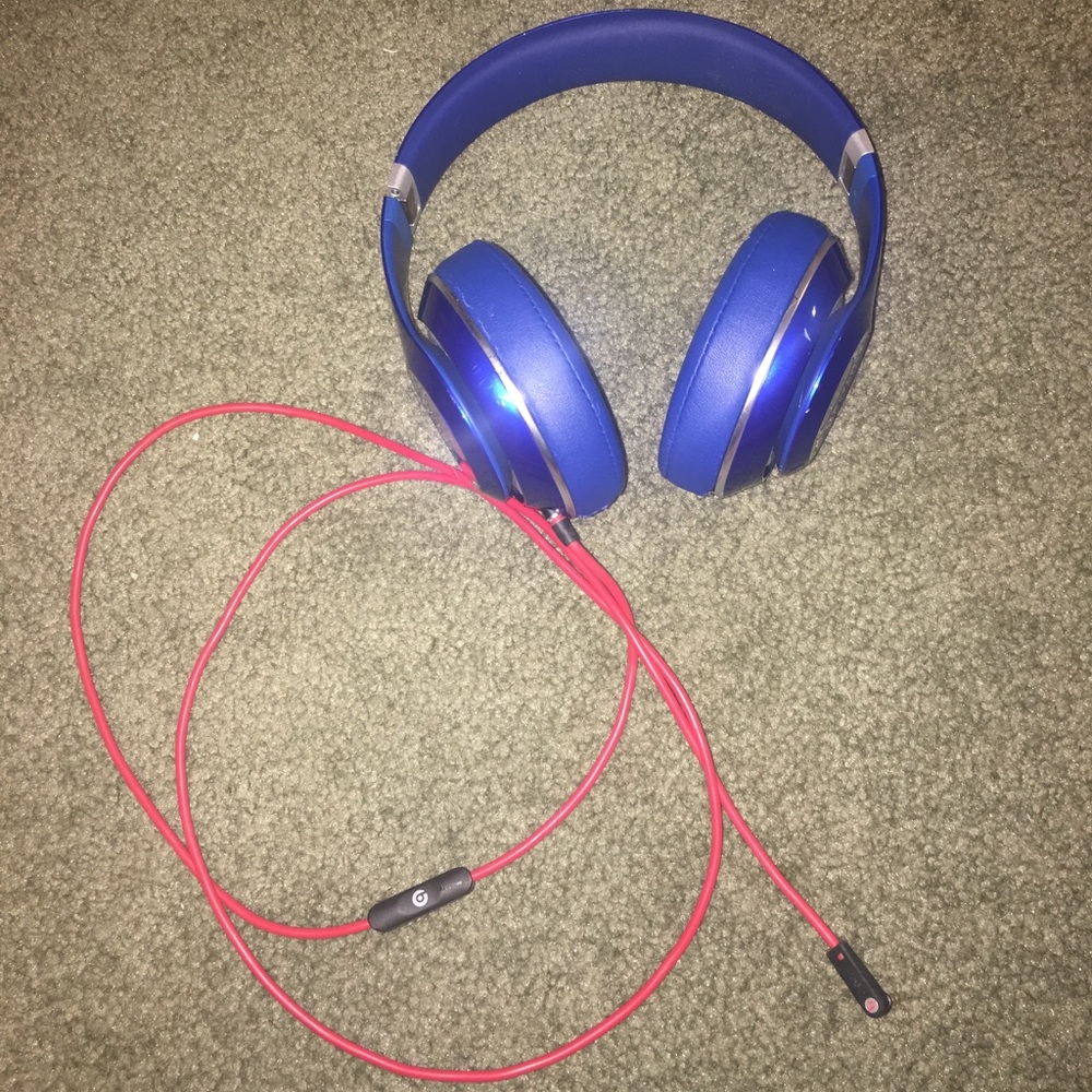 Beats Solo